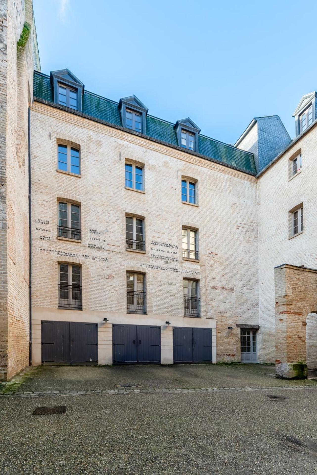 "Hinkley" Centre Ville Place De Parking Prive 迪耶普 外观 照片